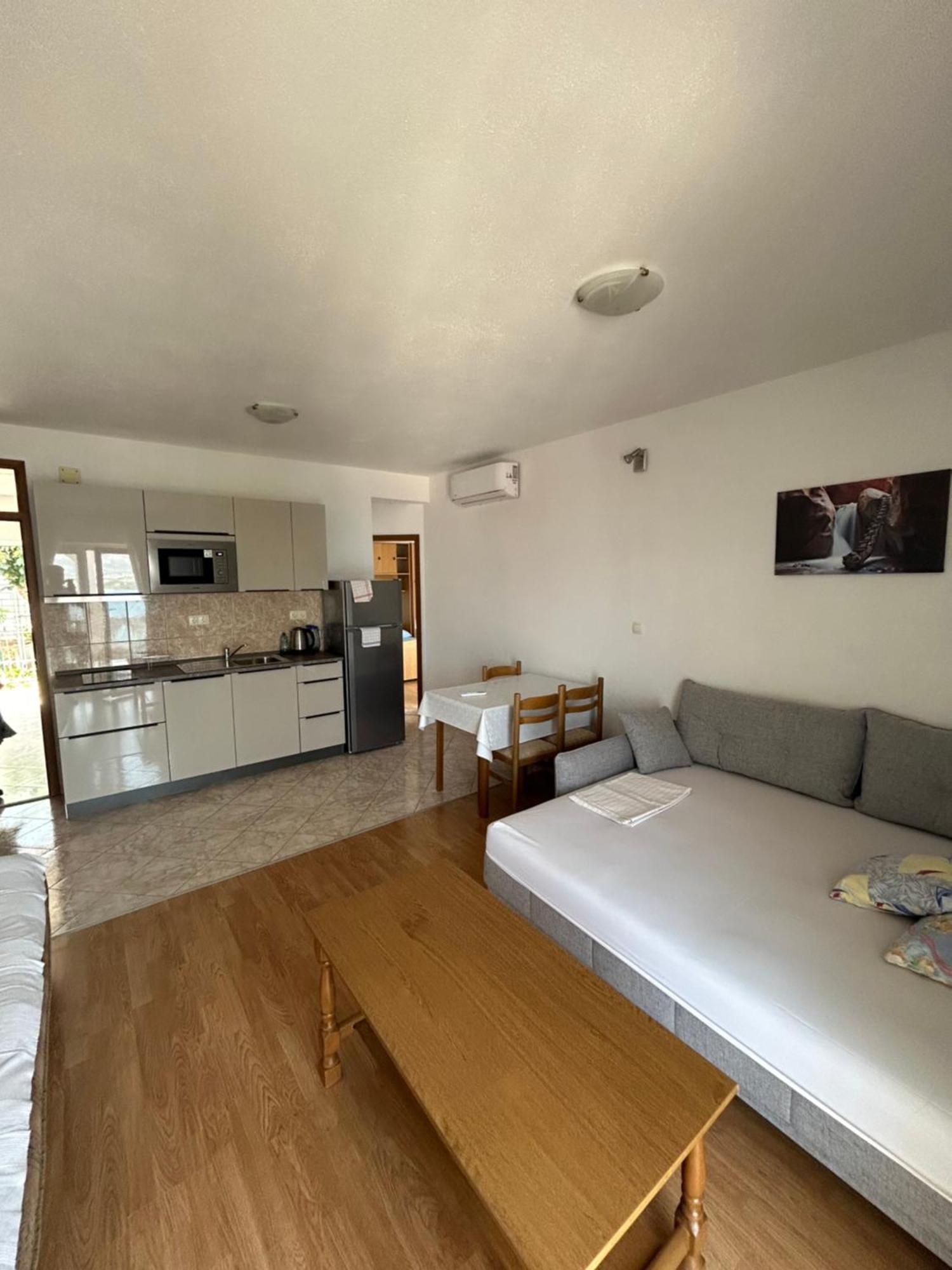 Comfort Apartments Trogir Buitenkant foto